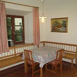 Schloss Manndorf Gaestehaus Kotschach-Mauthen