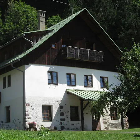 Schloss Manndorf Kotschach-Mauthen