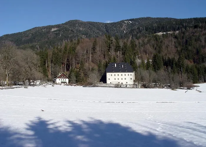 Schloss Manndorf Gaestehaus Apartment Kotschach-Mauthen
