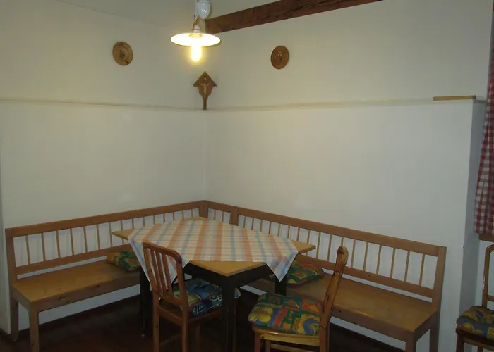 Schloss Manndorf Gaestehaus Apartment Kotschach-Mauthen