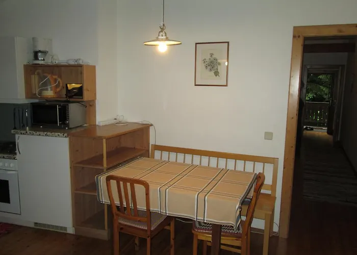 Apartament Schloss Manndorf Gaestehaus *