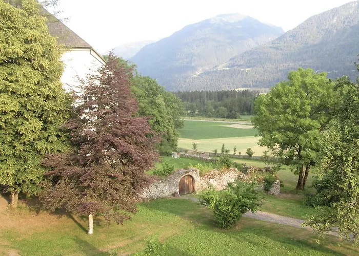 Apartament Schloss Manndorf Gaestehaus Kotschach-Mauthen