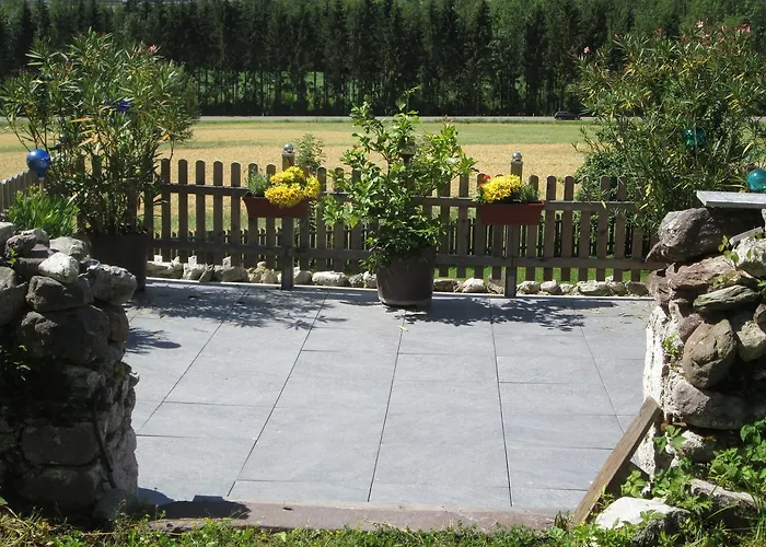 Schloss Manndorf Gaestehaus Kotschach-Mauthen